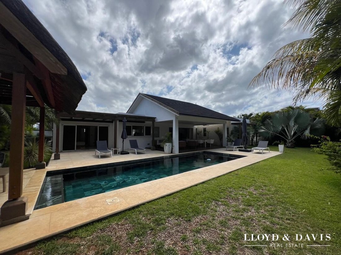 House in Grand Baie, Rivière du Rempart District, Mauritius 1 - 17024581