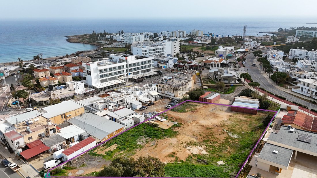 Land in Paralimni, Famagusta, Cyprus 4 - 16712074