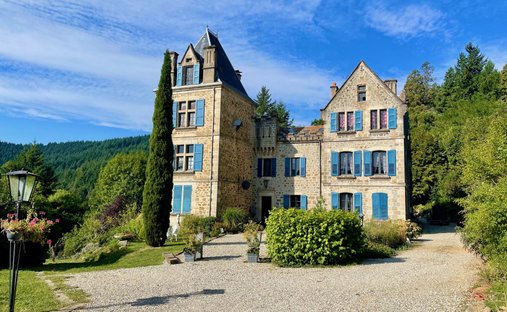 Castello a Saint-Prix, Auvergne-Rodano-Alpi, Francia 1