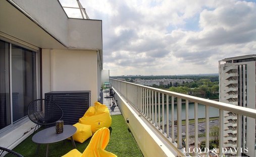 Immeuble / Maison Puteaux / Les Bergeres 350 M² Garage Et 2 Parking