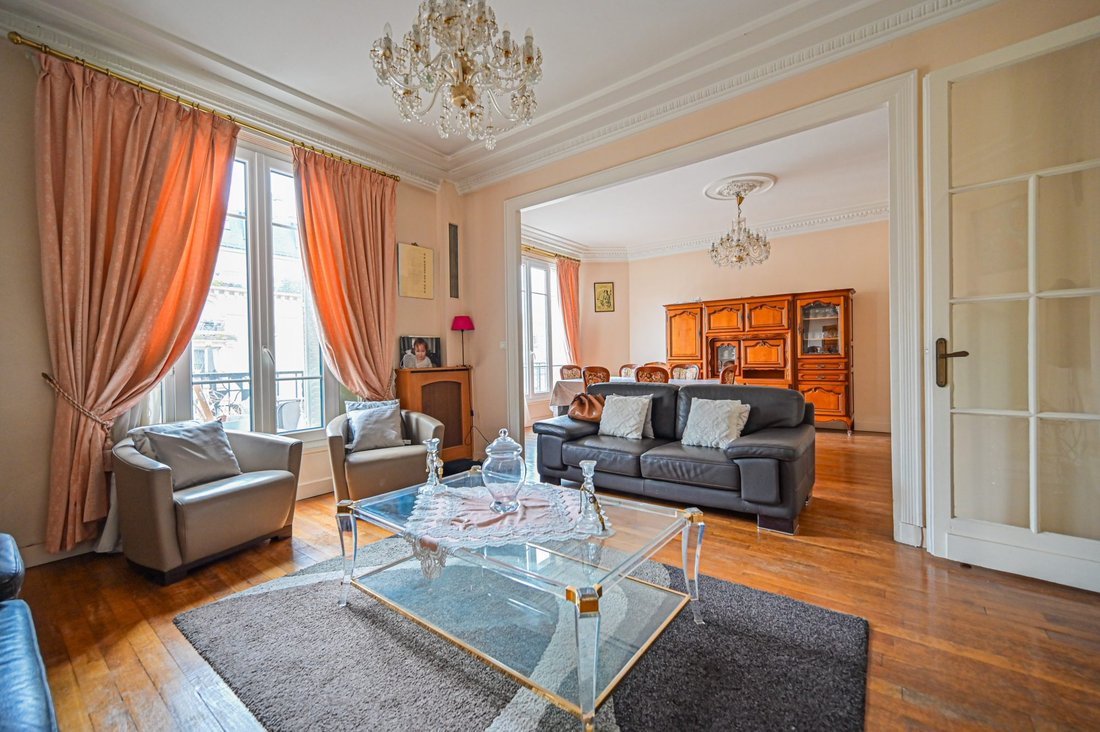 Apartment in Léon-Blum Folie-Regnault, Paris 11e Arrondissement, Paris 5 - 17024441