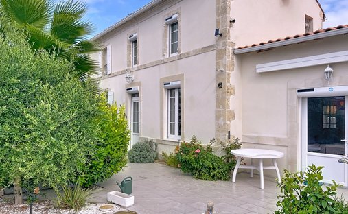 House in Pontaillac, Royan, France 1