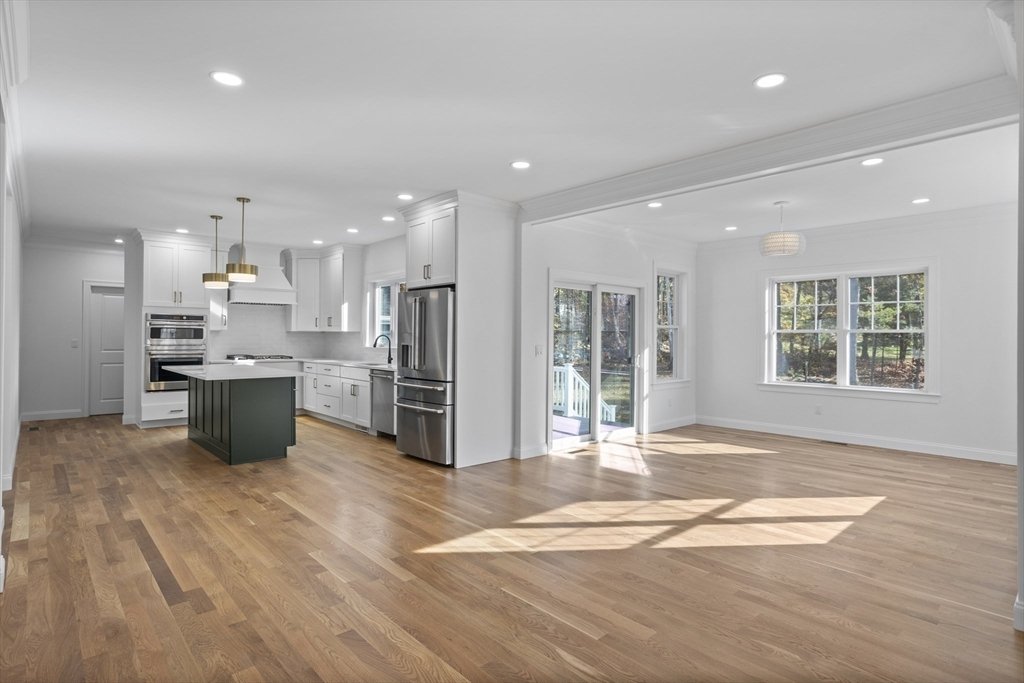 House in Westford, Massachusetts, United States 4 - 17023717