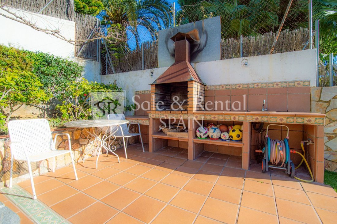 Chalet in Lloret de Mar, Catalonia, Spain 3 - 17022630