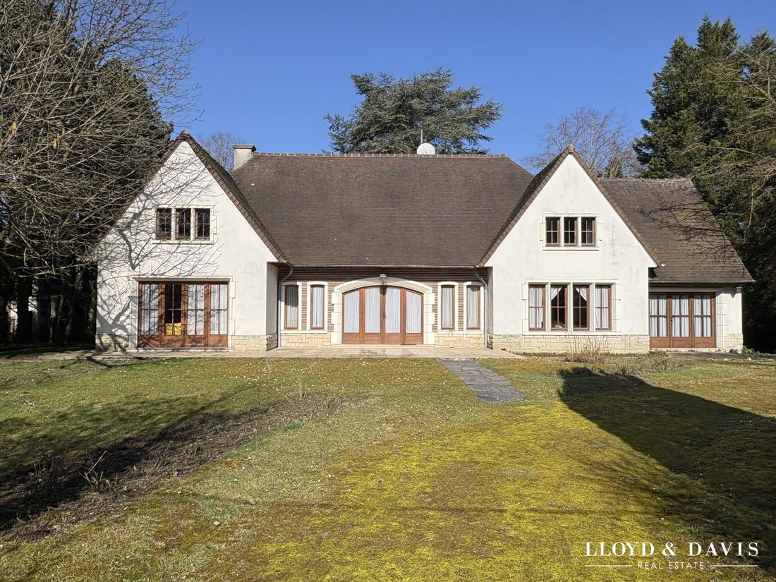 Compiegne, Hauts-de-France, France 1 - 17024547