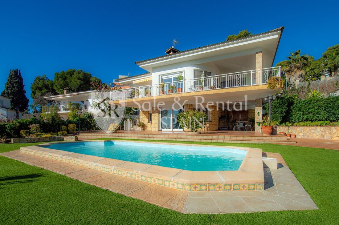 Chalet in Lloret de Mar, Catalonia, Spain 1 - 17022630