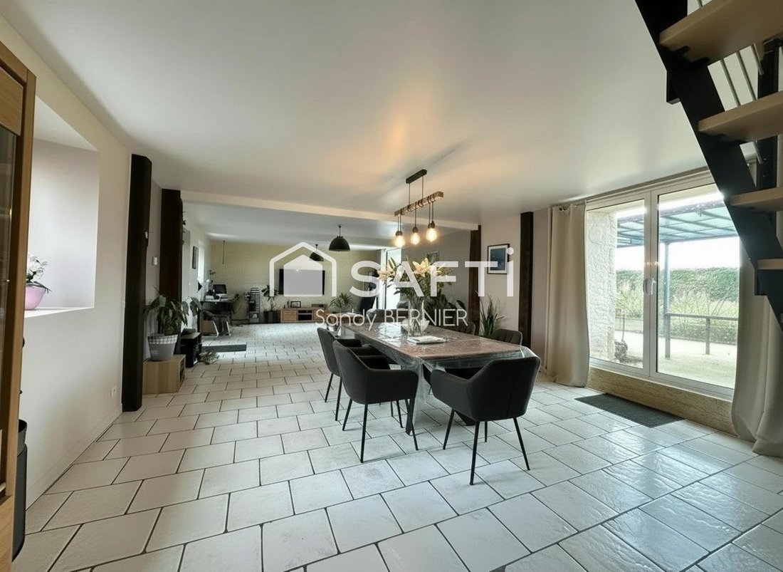 House in La Puye, Nouvelle-Aquitaine, France 4 - 17021240