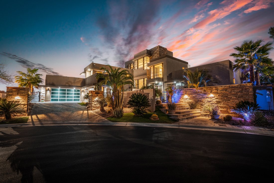 House in Las Vegas, Nevada, United States 1 - 17022968