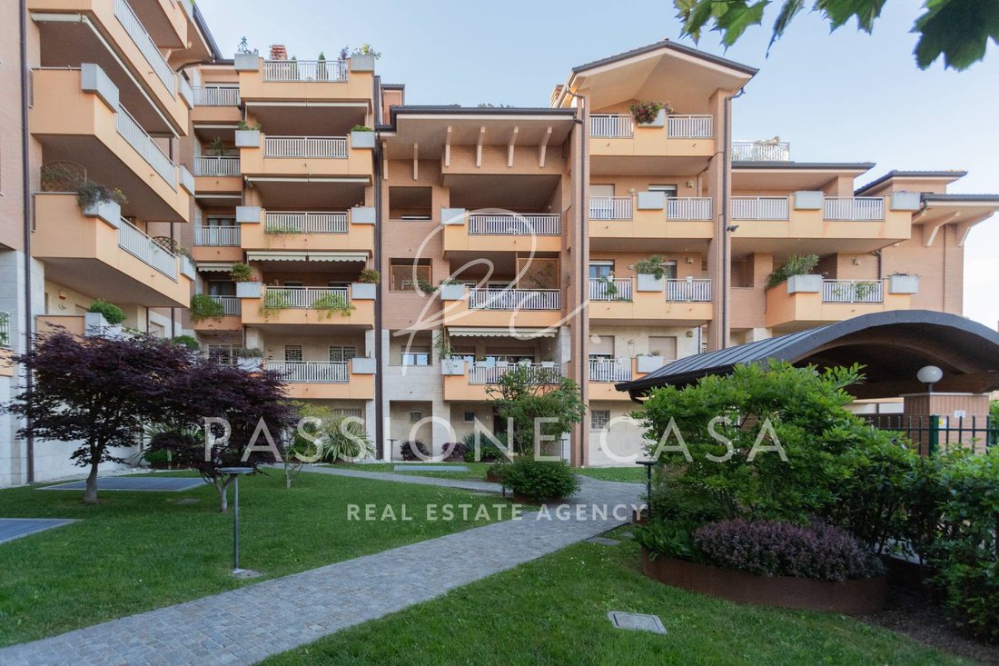 Apartment in Segrate Centro, Milano San Felice, Lombardy 2 - 17024198