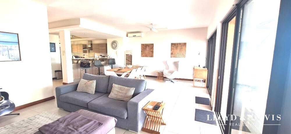 Apartment in Riviere Noire, Rivière Noire District, Mauritius 1 - 17024720