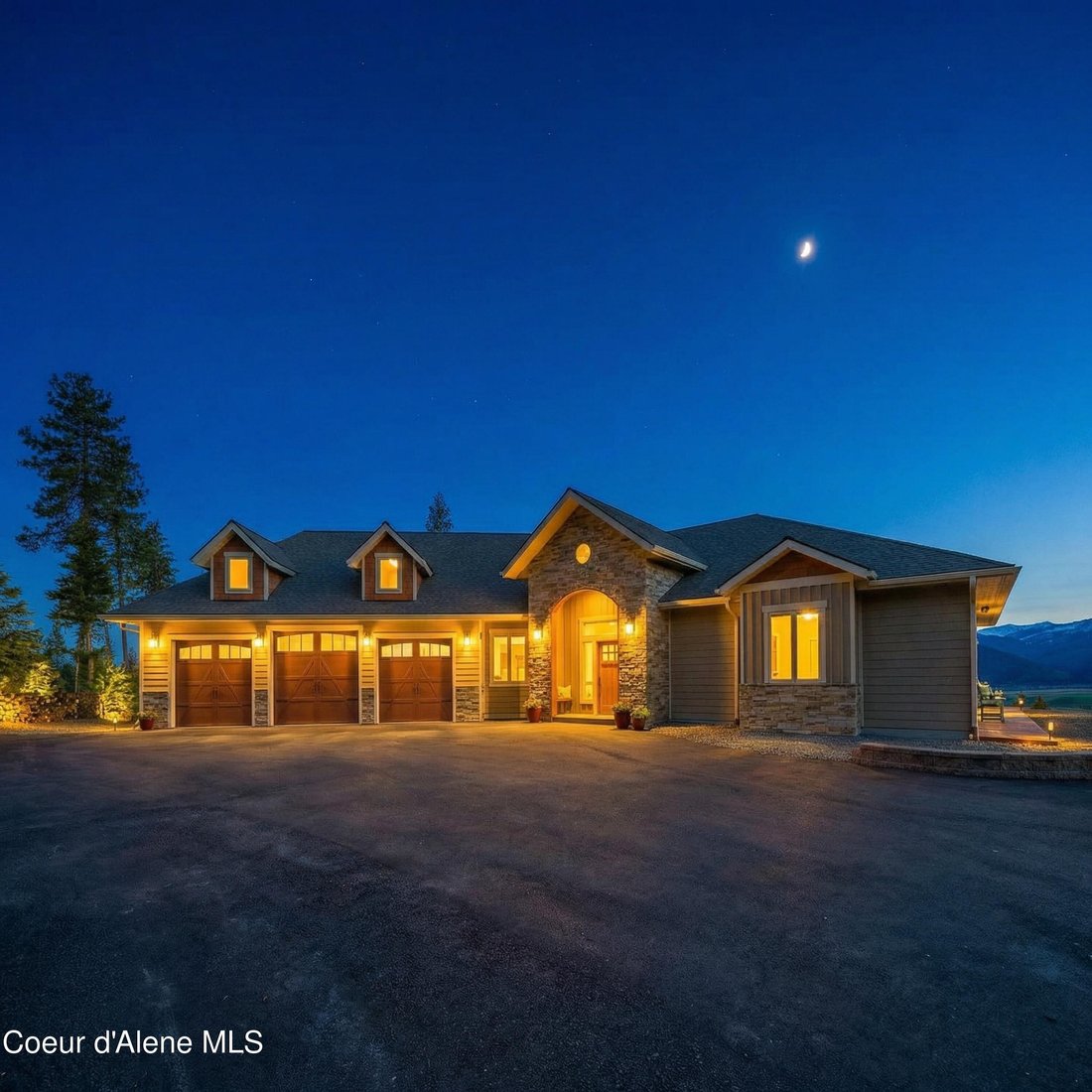 House in Bonners Ferry, Idaho, United States 1 - 17014164