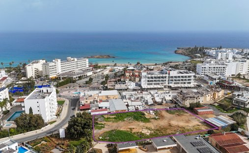 Terreno a Paralimni, Distretto di Famagosta, Cipro 1