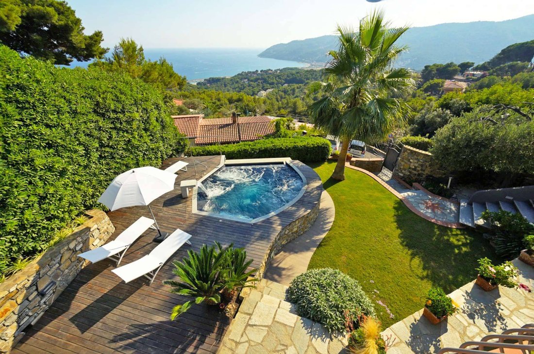 Villa in Pinamare, Andora, Liguria 2 - 17022136