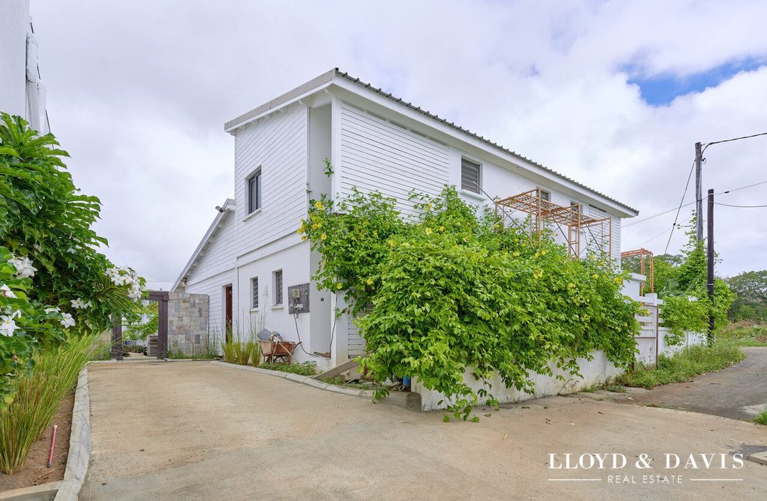 Villa in Grand Baie, Rivière du Rempart District, Mauritius 1 - 17024577
