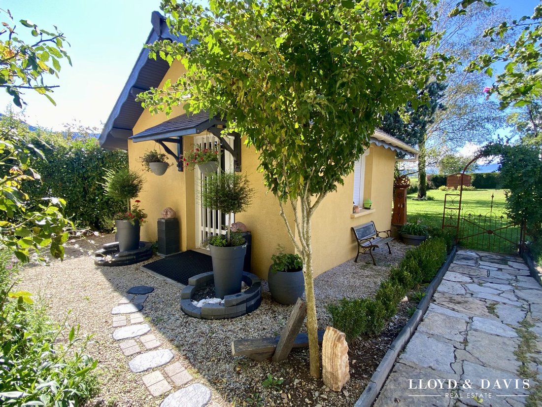 House in Saint-Pierre-d'Albigny, Auvergne-Rhône-Alpes, France 2 - 17024508