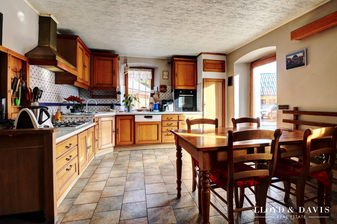 House in Lescheraines, Auvergne-Rhône-Alpes, France 3 - 17024683