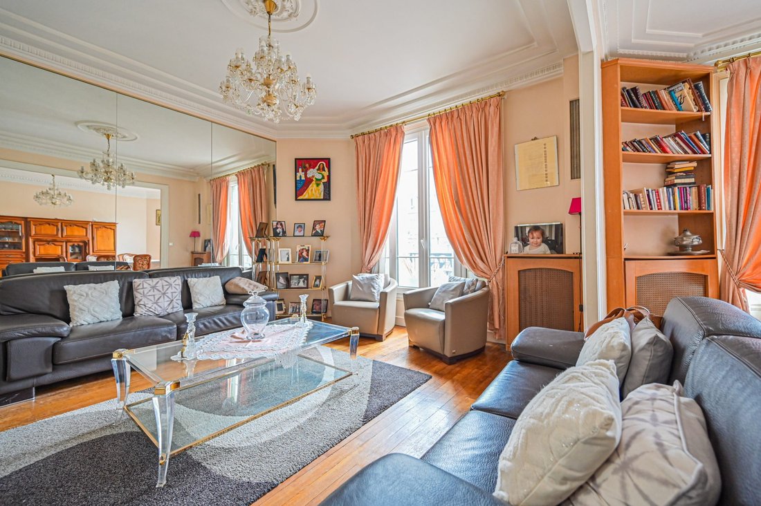 Apartment in Léon-Blum Folie-Regnault, Paris 11e Arrondissement, Paris 4 - 17024441