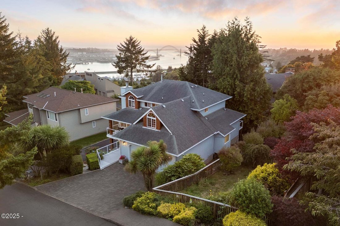 House in Newport, Oregon, United States 1 - 17021283
