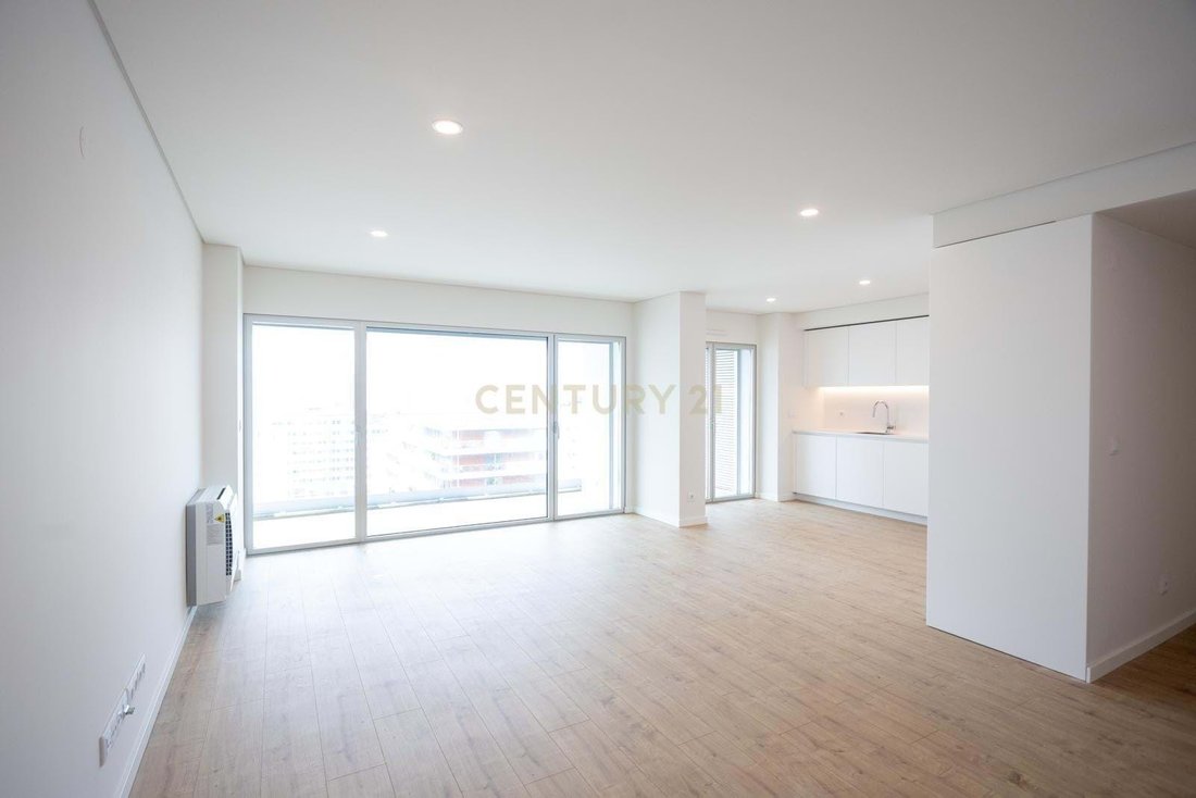 Apartment in Areeiro, Lisbon, Portugal 1 - 17023283