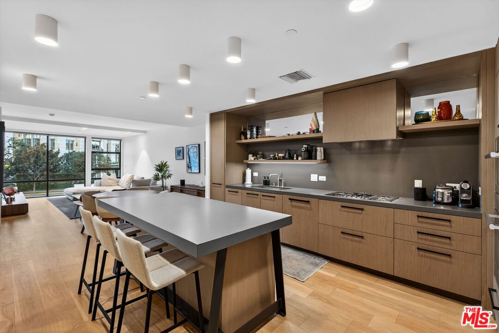 Condo in Los Angeles, California, United States 1 - 17022592