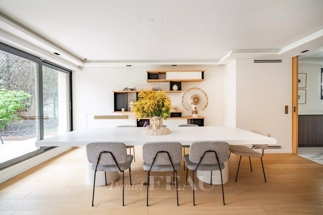 Apartment in Saint James-Delabordère, Neuilly-sur-Seine, France 3 - 15413069