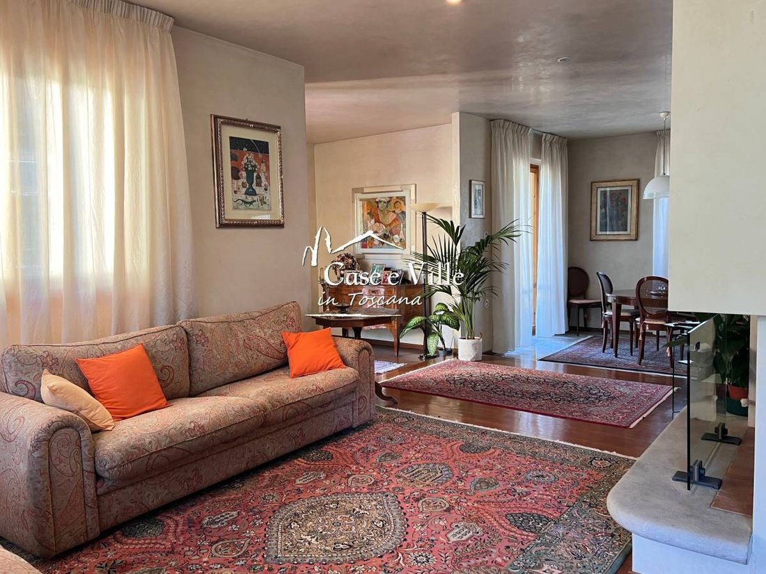 Villa in Prato, Tuscany, Italy 2 - 17022647