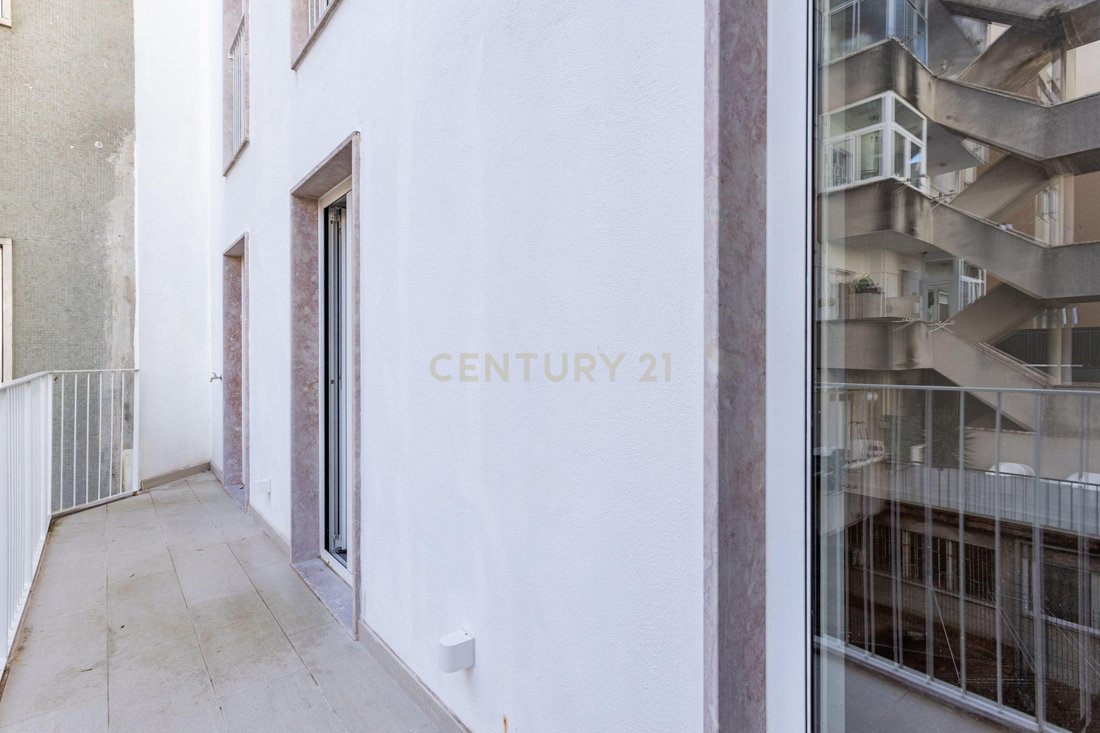 Apartment in Arroios, Lisbon, Portugal 5 - 16558454