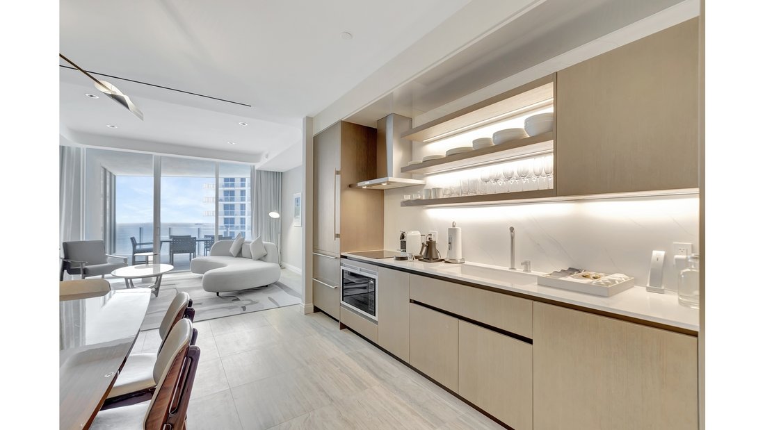 Condo in Fort Lauderdale, Florida, United States 1 - 15184346