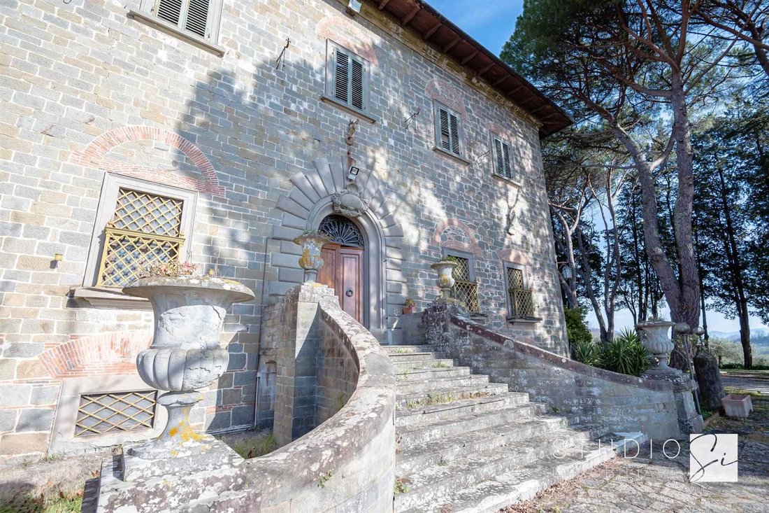 Estate in Serravalle Pistoiese, Tuscany, Italy 5 - 17023262