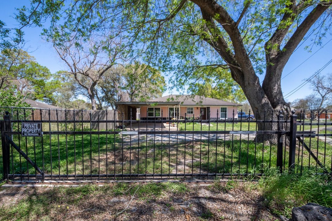 House in Houston, Texas, United States 2 - 17022310