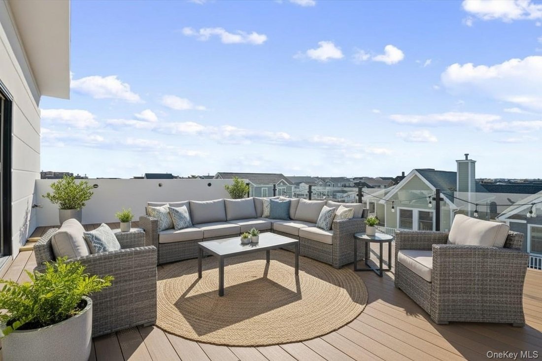 House in Long Beach, New York, United States 2 - 16978723