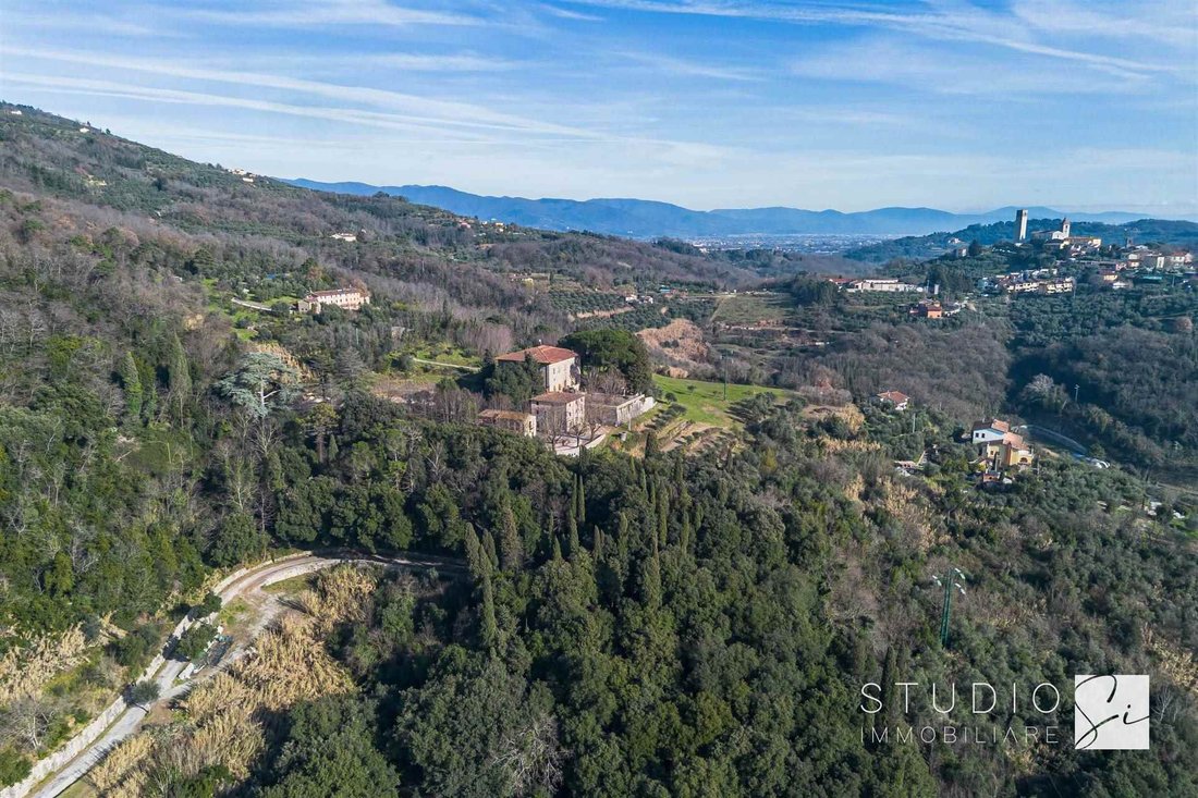 Estate in Serravalle Pistoiese, Tuscany, Italy 2 - 17023262