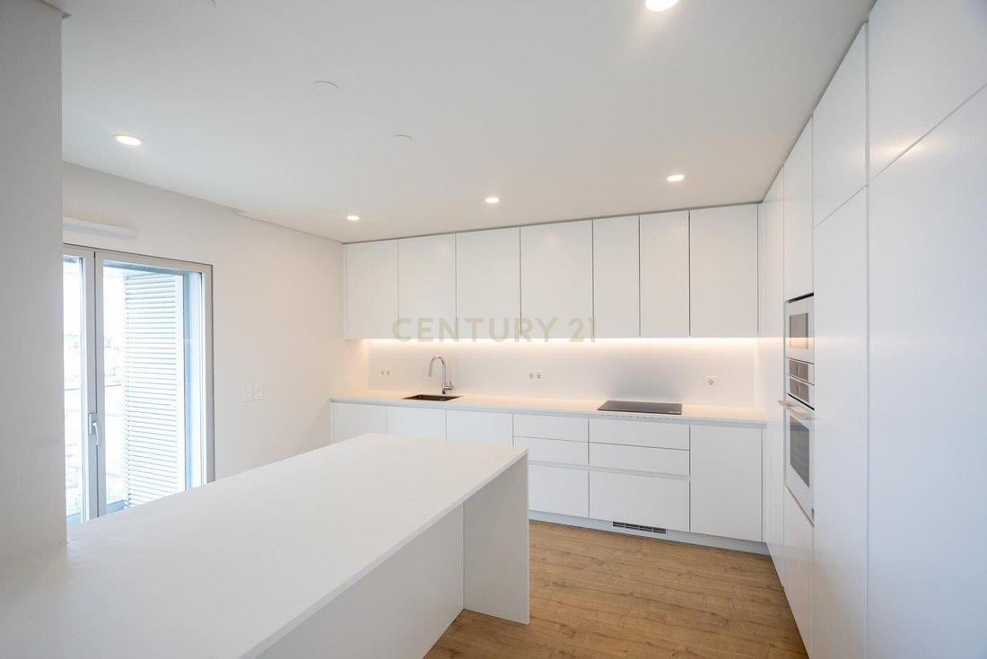 Apartment in Areeiro, Lisbon, Portugal 2 - 17023300