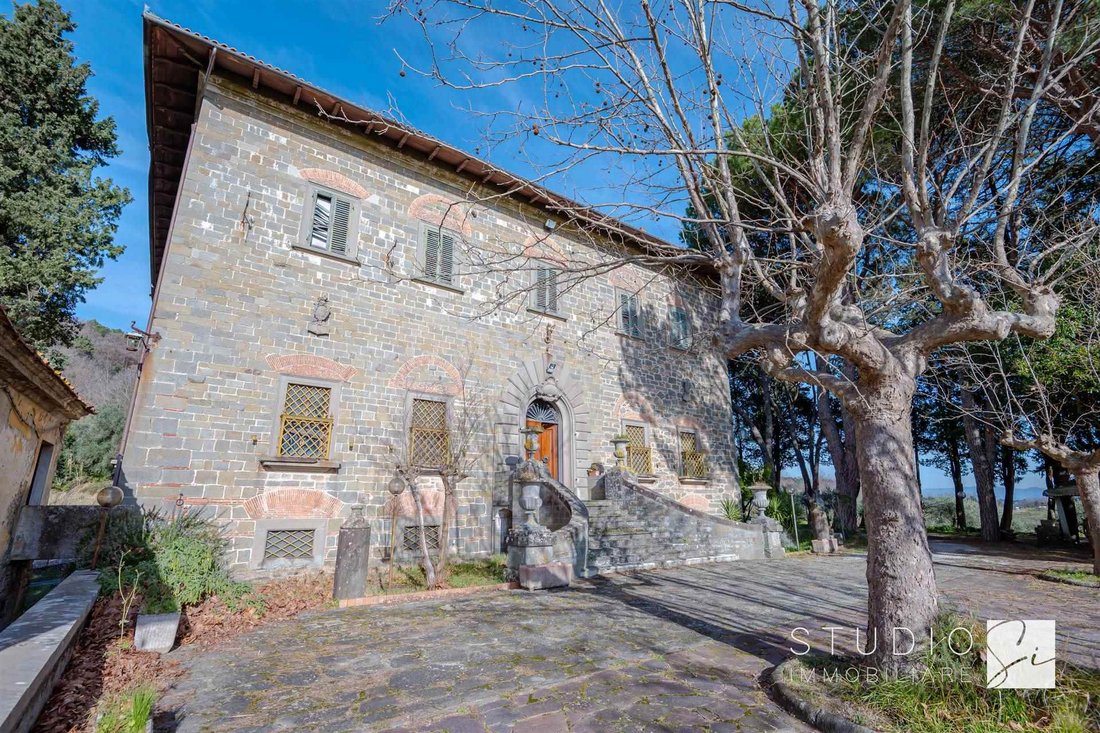 Estate in Serravalle Pistoiese, Tuscany, Italy 4 - 17023262