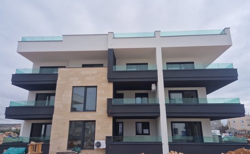 Apartment in Mjesni odbor Crvene kuce, Zadar, Zadar County 1