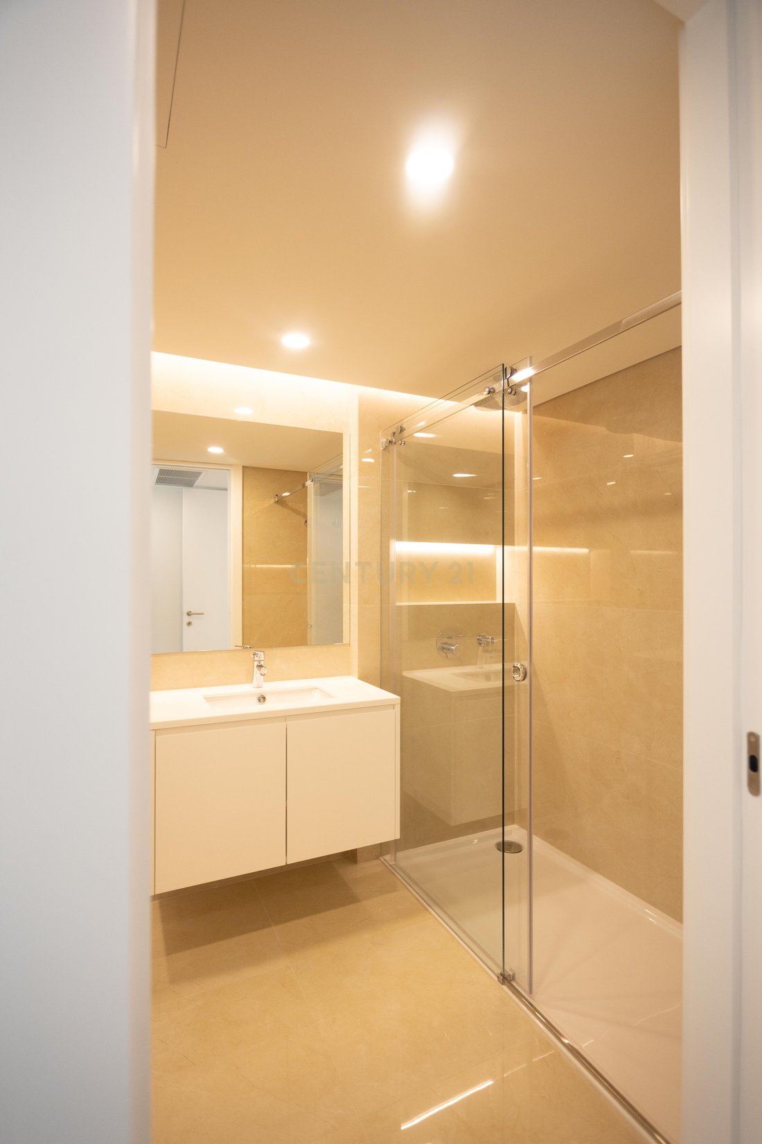 Apartment in Areeiro, Lisbon, Portugal 5 - 17023345