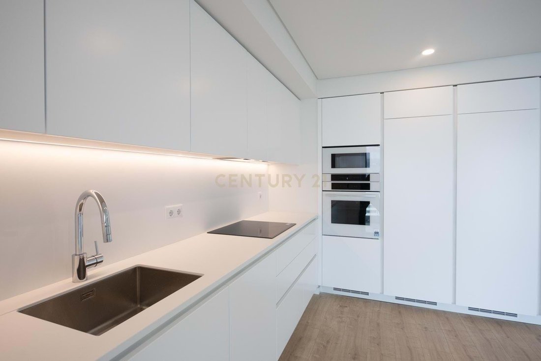 Apartment in Areeiro, Lisbon, Portugal 4 - 17023339