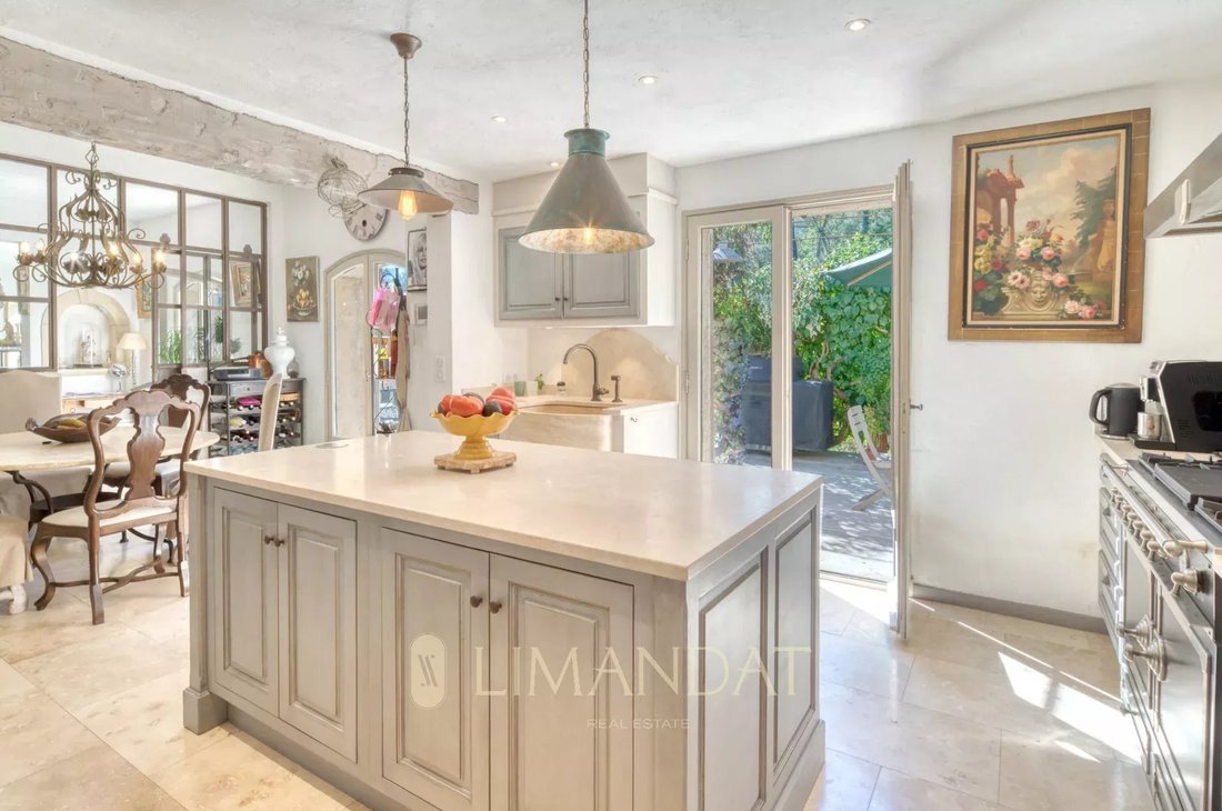 Villa in Valbonne, Provence-Alpes-Côte d'Azur, France 3 - 14807519