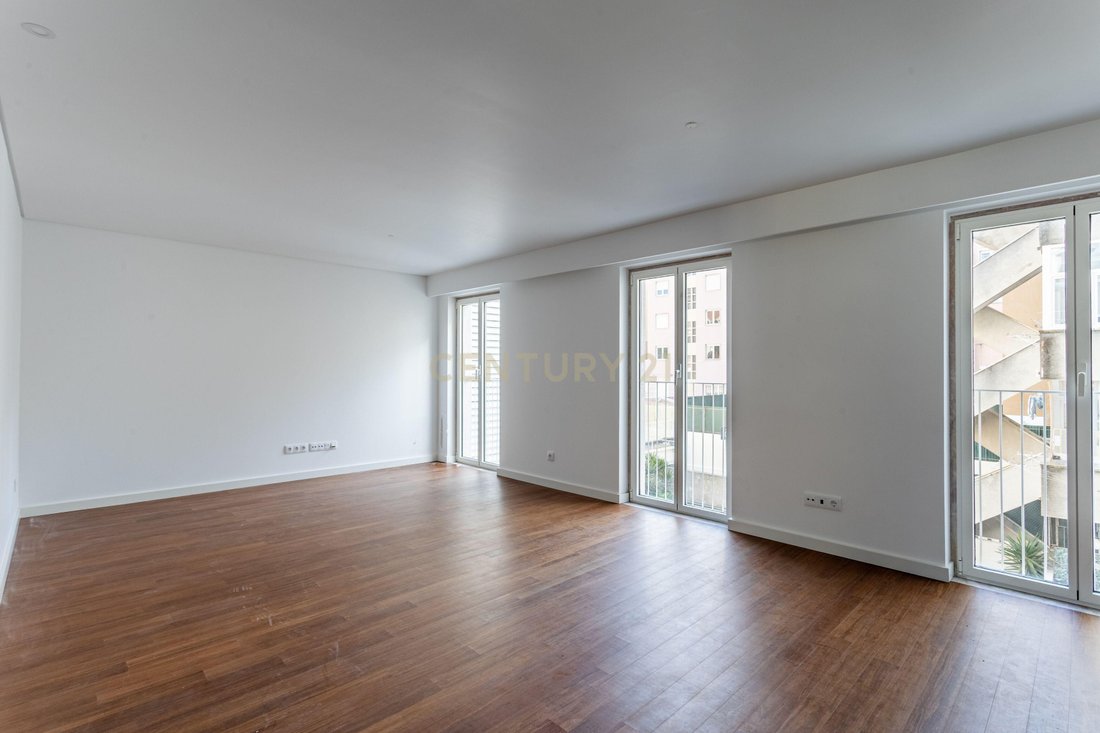 Apartment in Arroios, Lisbon, Portugal 5 - 16558464