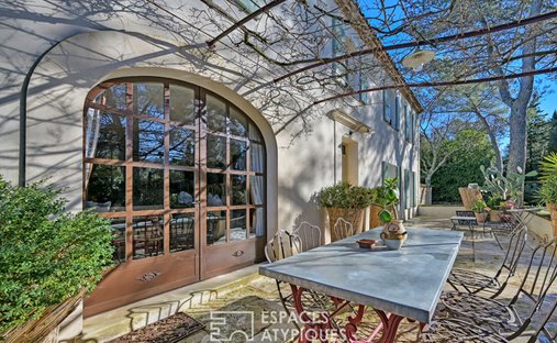 Château 1330 M² Sur 13 Ha Proximité Nimes