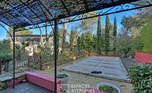 Château 1330 M² Sur 13 Ha Proximité Nimes