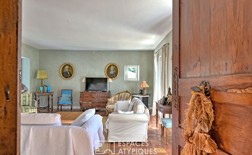 Château 1330 M² Sur 13 Ha Proximité Nimes