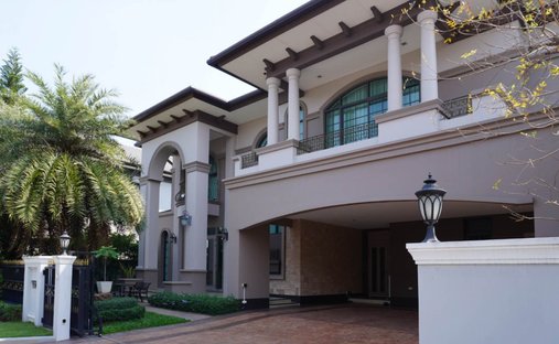 Casa en Sala Thammasop, Bangkok, Tailandia 1