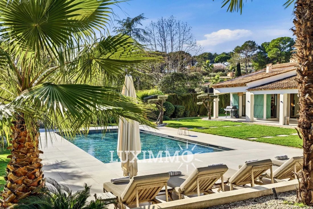 Villa in Mougins, Provence-Alpes-Côte d'Azur, France 3 - 17023087