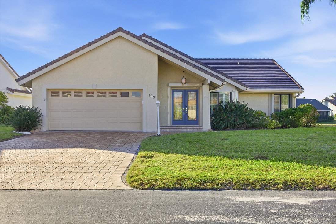 Venice, Florida, United States 1 - 17025545