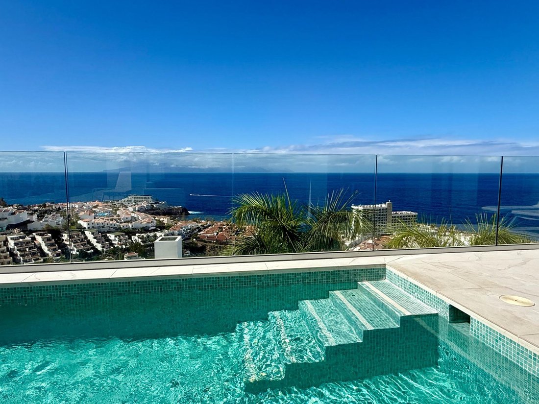 Apartment in Acantilados de Los Gigantes, Canary Islands, Spain 1 - 16206427