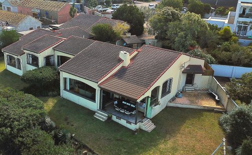 Maisons de campagne à Plettenberg Bay, Cap occidental, Afrique du Sud 1