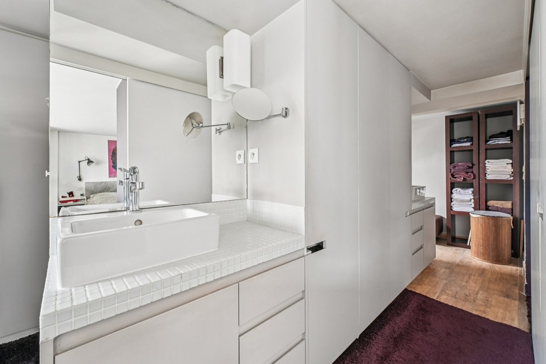 Apartment in Muette Nord, Paris 16e Arrondissement, Paris 2 - 17025526