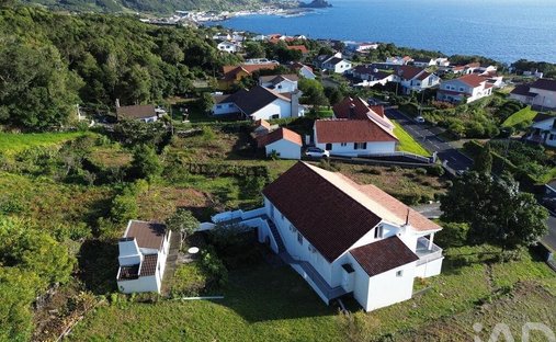 Townhouse en Lajes do Pico, Azores, Portugal 1