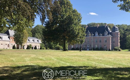 Castle in Dourlers, Hauts-de-France, France 1